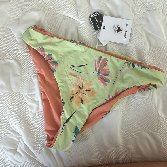 Reversible ONeill bottom bikini - Picture 1 of 5